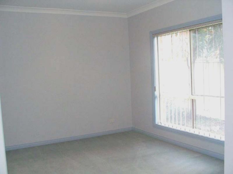 2/115 Macquarie Rd, Cardiff NSW 2285