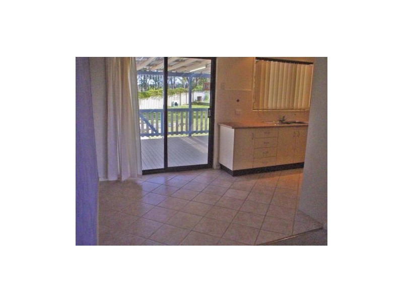 5 Kestrel Ave, Mount Hutton NSW 2290