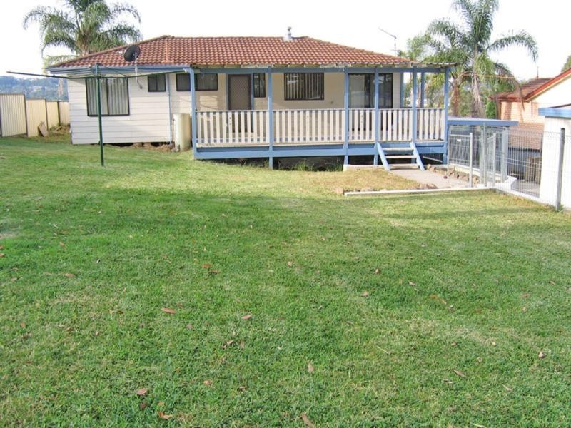 5 Kestrel Ave, Mount Hutton NSW 2290