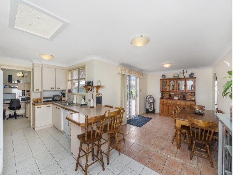 14a Telopea Close, Lake Haven NSW 2263