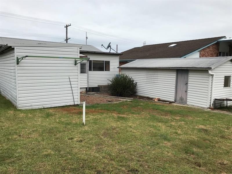 44 Georgina Ave, Gorokan NSW 2263