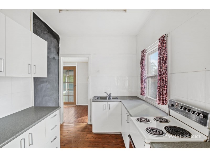 166 Pacific Highway, Charmhaven NSW 2263