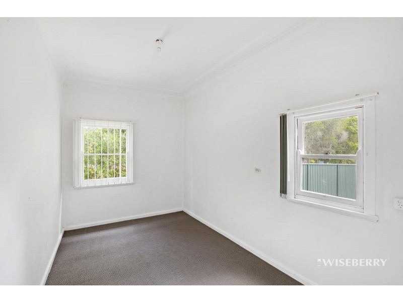 166 Pacific Highway, Charmhaven NSW 2263