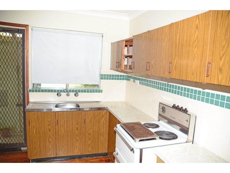 22 Melrose Ave, Gorokan NSW 2263