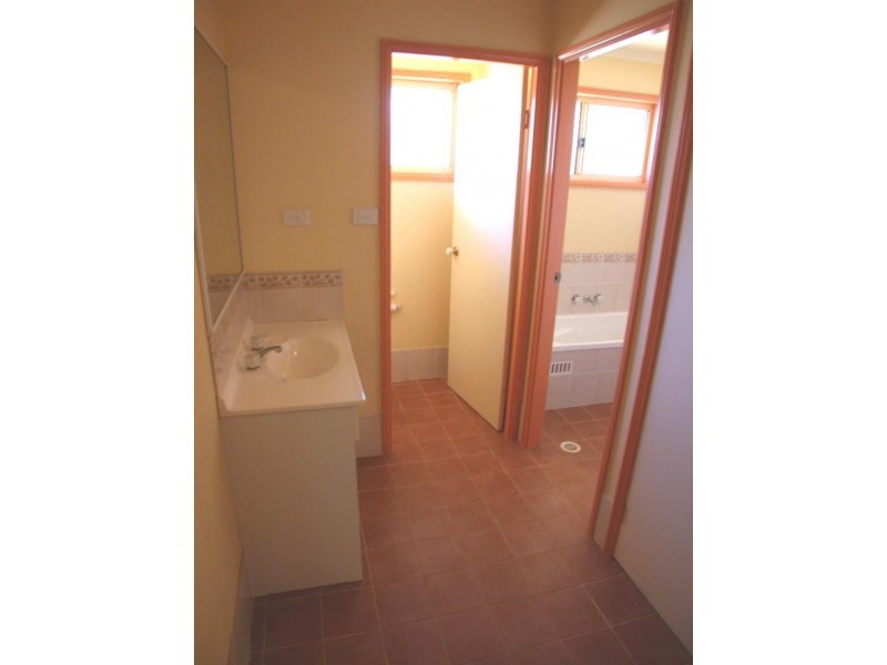 66 Roper Rd, Blue Haven NSW 2262