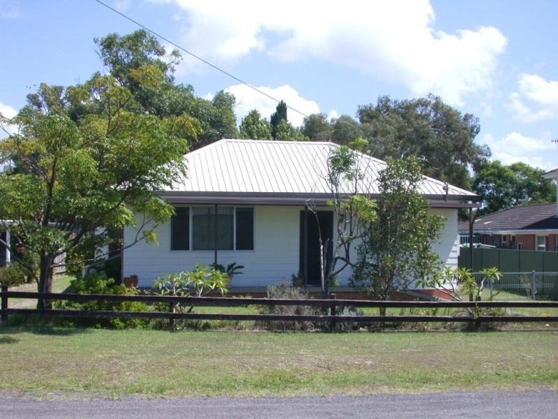 18 Hay Street, Gorokan NSW 2263