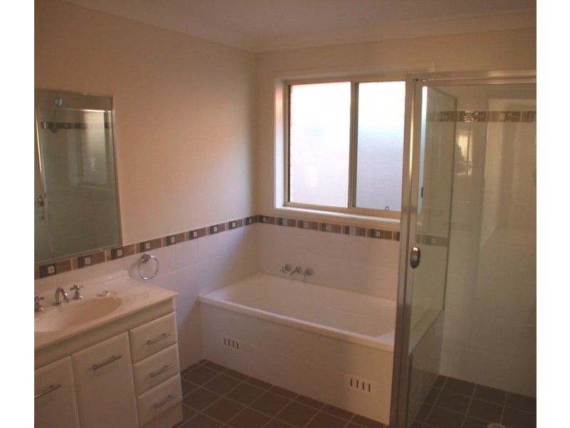 38 Highberry St, Woongarrah NSW 2259