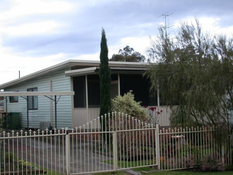 41 Vena St, Gorokan NSW 2263
