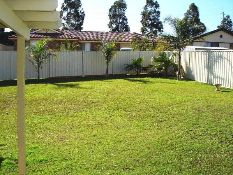 9 Flame Tree Cl, Hamlyn Terrace NSW 2259