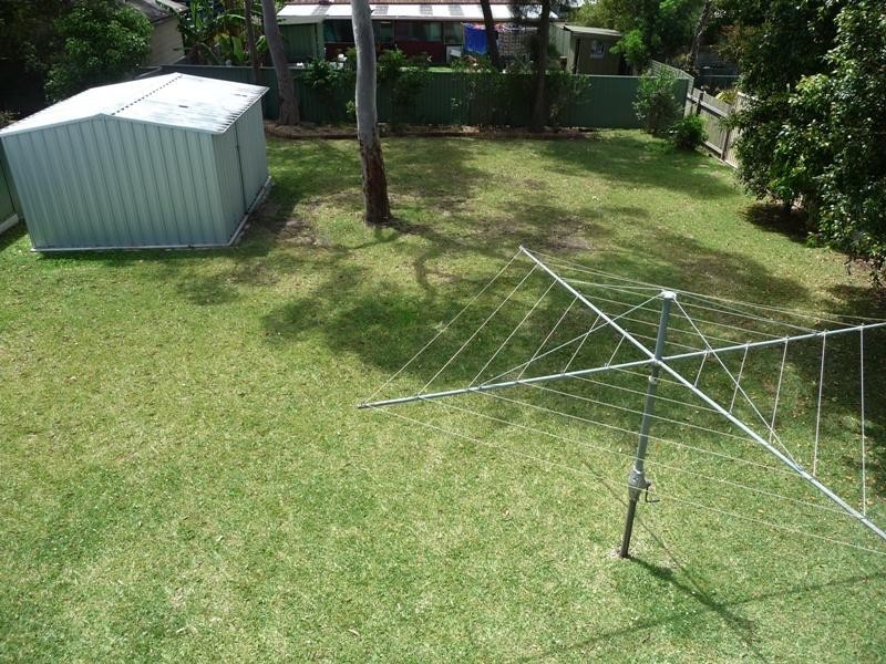 11 Awaba Ave, Charmhaven NSW 2263