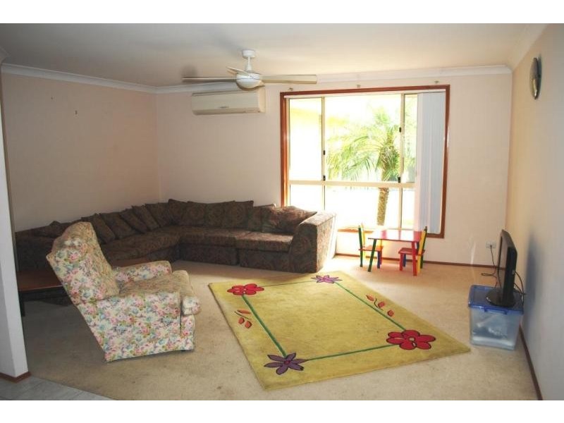 34  Walker  Ave, Kanwal NSW 2259