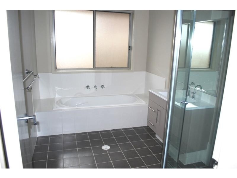 28 Wakool  Cres, Woongarrah NSW 2259