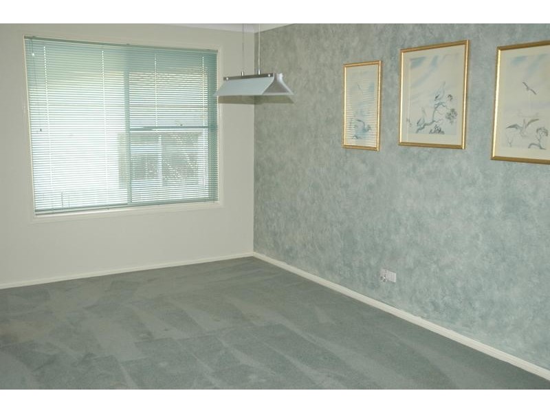 114 Elizabeth Bay Dr, Lake Munmorah NSW 2259