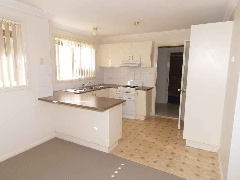 2/14 Holmes Avenue, Toukley NSW 2263