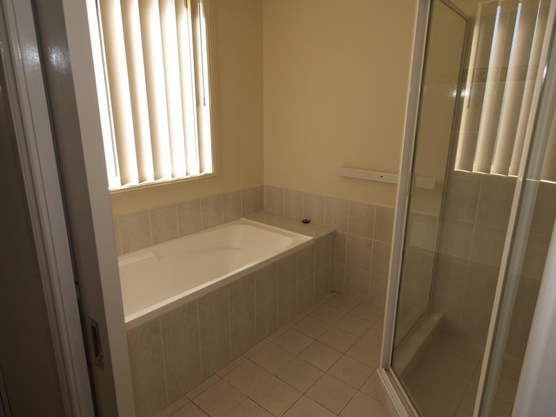 2/14 Holmes Avenue, Toukley NSW 2263