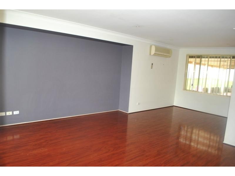 5 Bayberry Ave, Woongarrah NSW 2259