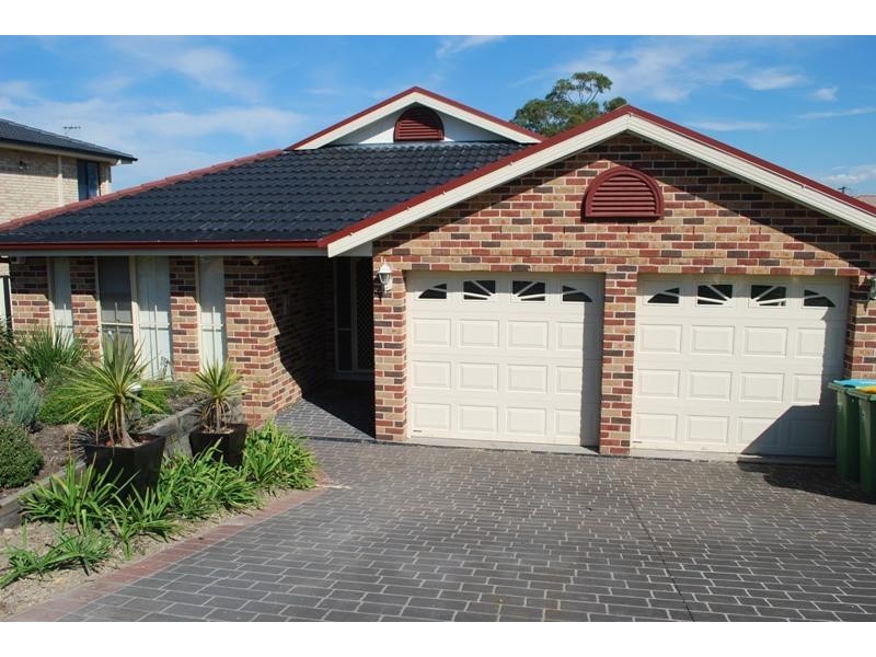 13 Lady kendall  Ave, Blue Haven NSW 2262