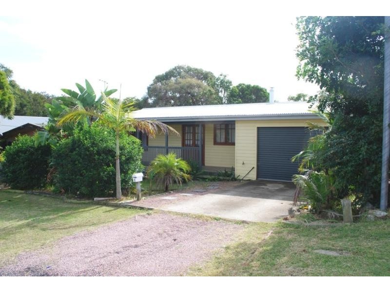 6 Rowena St, Noraville NSW 2263