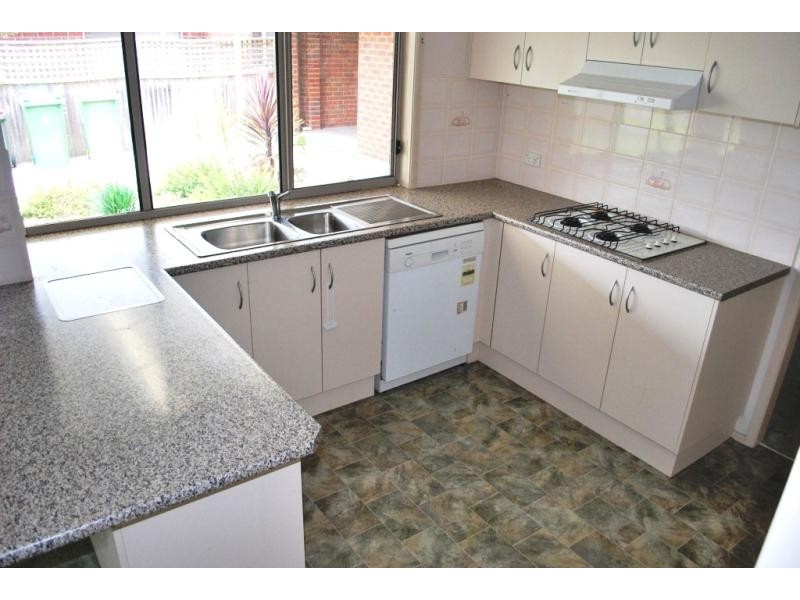 105 Roper Rd, Blue Haven NSW 2262