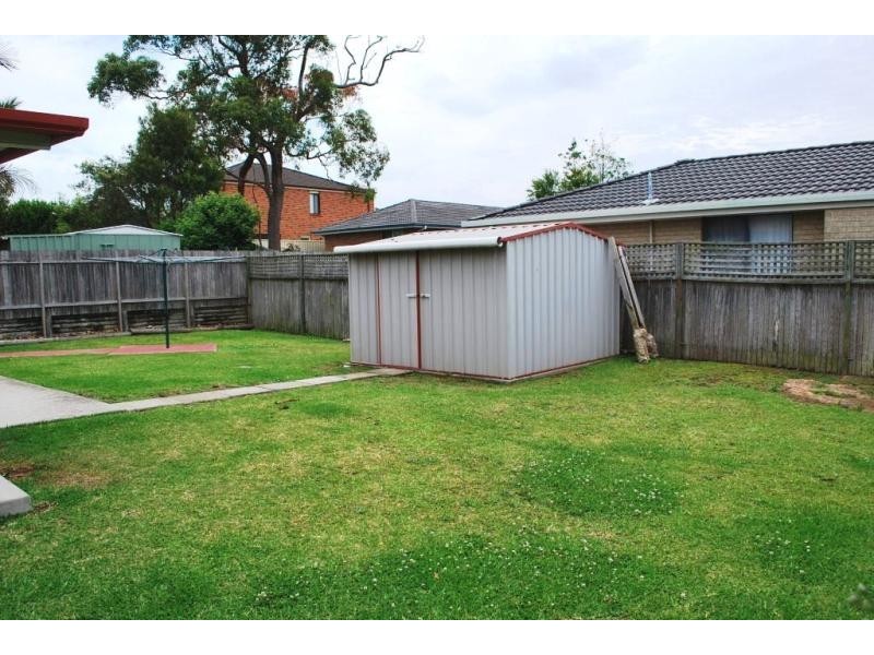105 Roper Rd, Blue Haven NSW 2262
