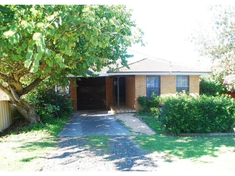 11 Huene Avenue, Budgewoi NSW 2262