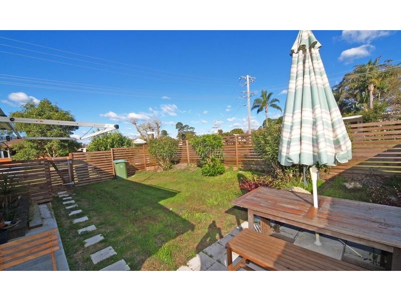 12 Jones Ave, Toukley NSW 2263