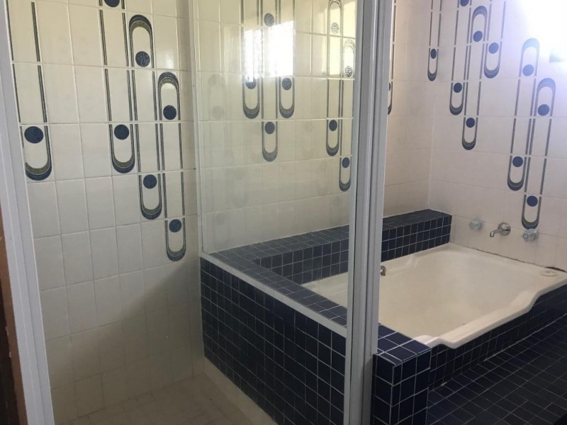 214 Wallarah Road, Gorokan NSW 2263