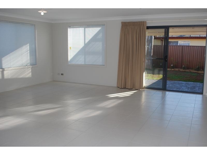 4B Crown  St, Toukley NSW 2263