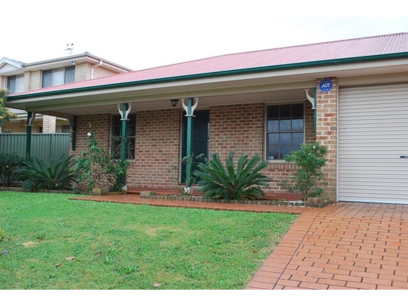 18 Duntroon Cl, Hamlyn Terrace NSW 2259