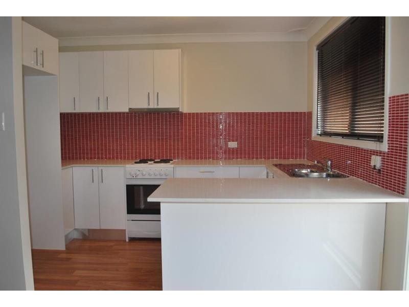 2/36 Wallarah  Rd, Gorokan NSW 2263