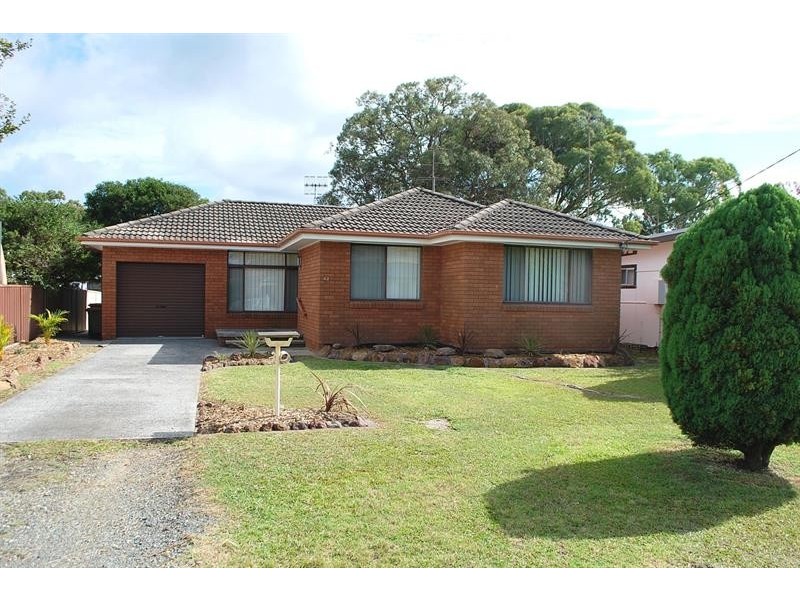 42 Ninth  Ave, Toukley NSW 2263