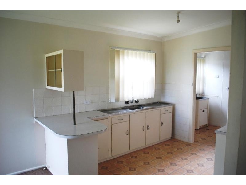 66 Crossingham St, Toukley NSW 2263