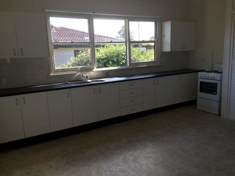 20 Crossingham St, Toukley NSW 2263