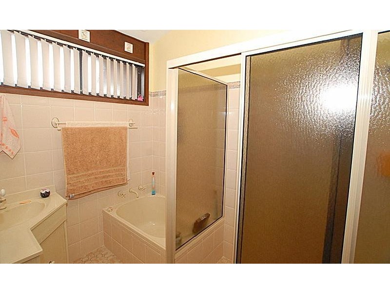 20 Yennora Ave, Wyongah NSW 2259