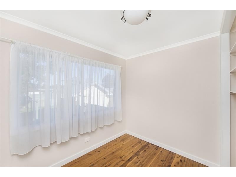 19 Crossingham St, Canton Beach NSW 2263