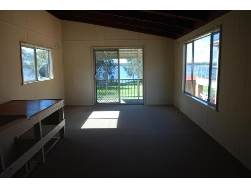 19 Panorama Ave, Charmhaven NSW 2263