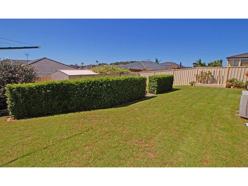 28 Greenhaven  Cct, Woongarrah NSW 2259