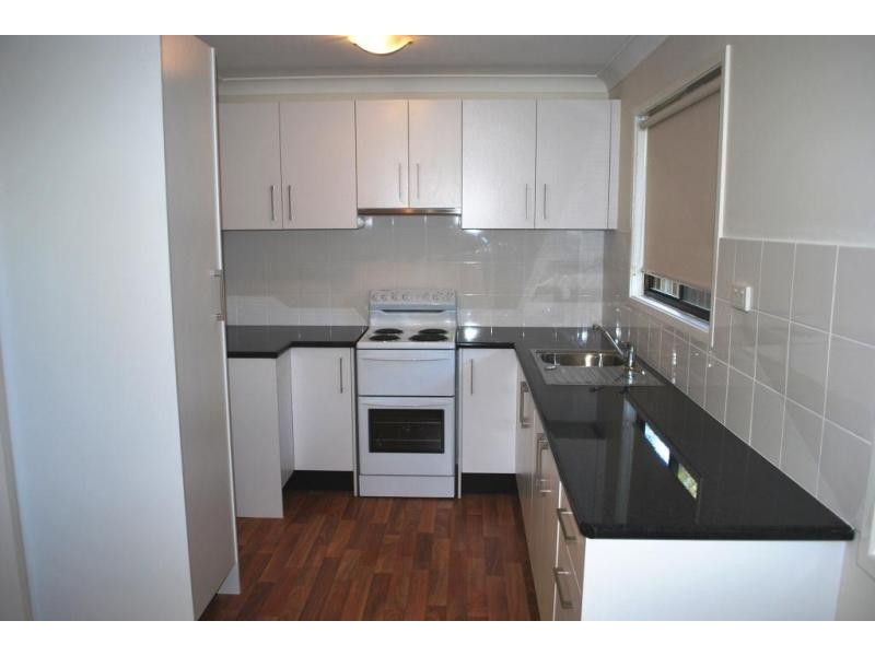 1 Naroo Ave, Summerland Point NSW 2259