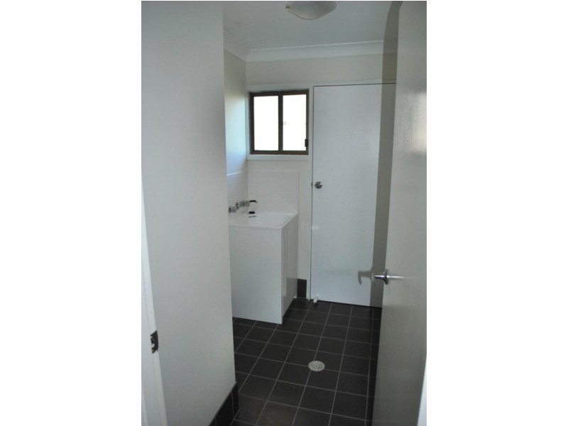 1 Naroo Ave, Summerland Point NSW 2259