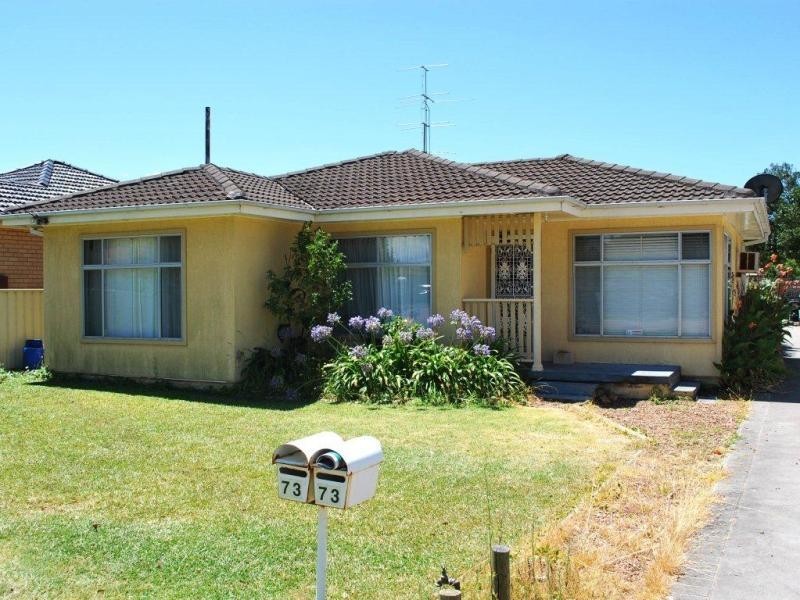 73a Manuka Pde, Gorokan NSW 2263