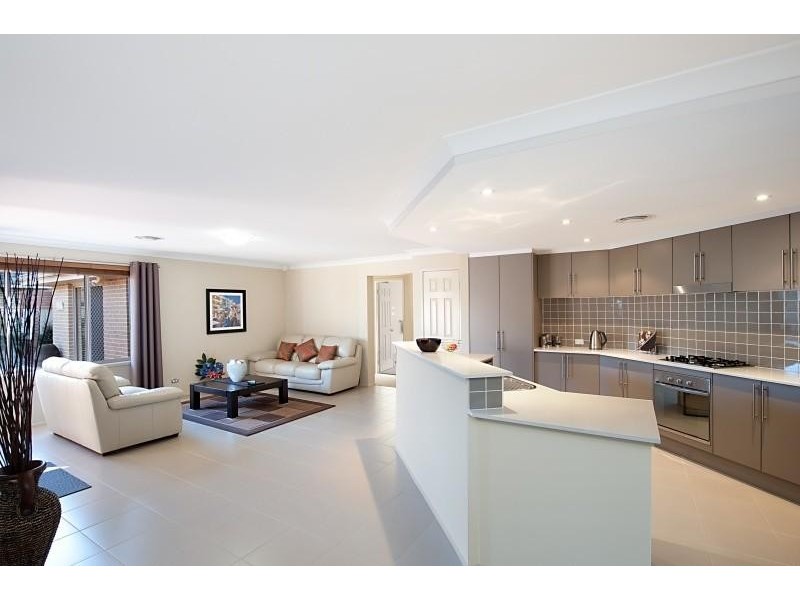 66 Waterside Cres, Woongarrah NSW 2259