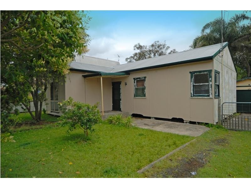 19 Wall Rd, Gorokan NSW 2263