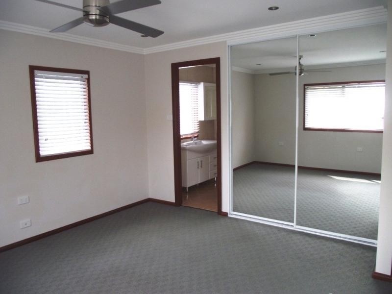 5 Lilo Avenue, Budgewoi NSW 2262