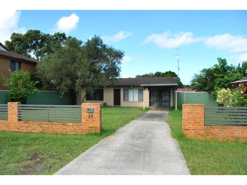 25 Westbrook Pde, Gorokan NSW 2263