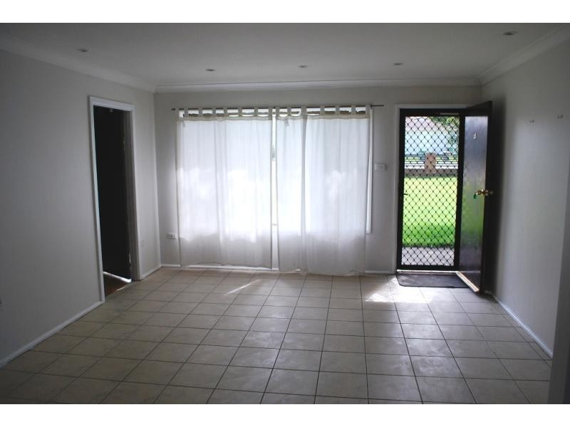25 Westbrook Pde, Gorokan NSW 2263