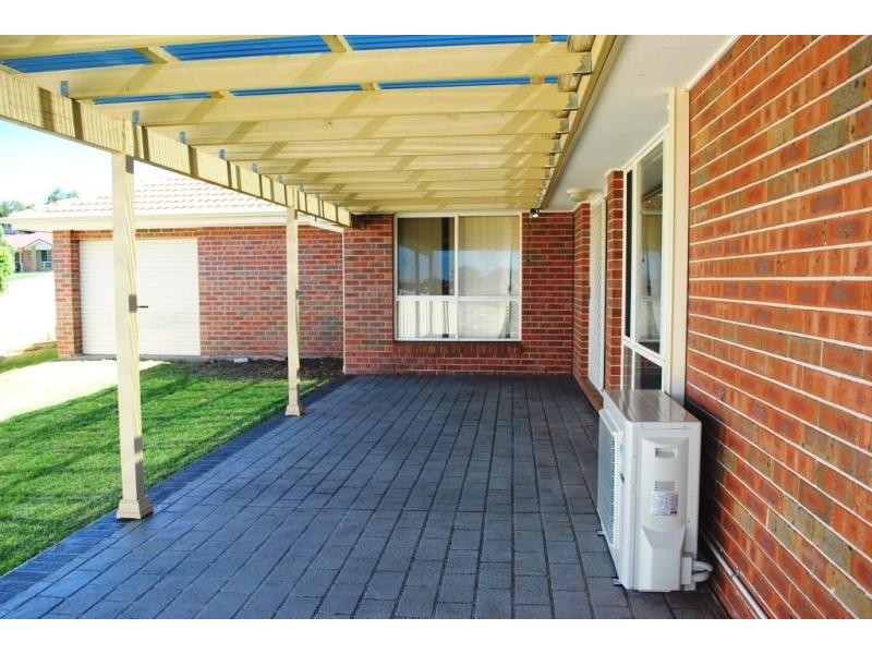 38  Greenhaven  Cct, Woongarrah NSW 2259