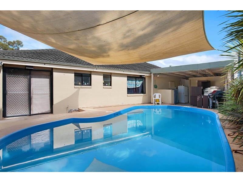 7 Stephen St, Kanwal NSW 2259