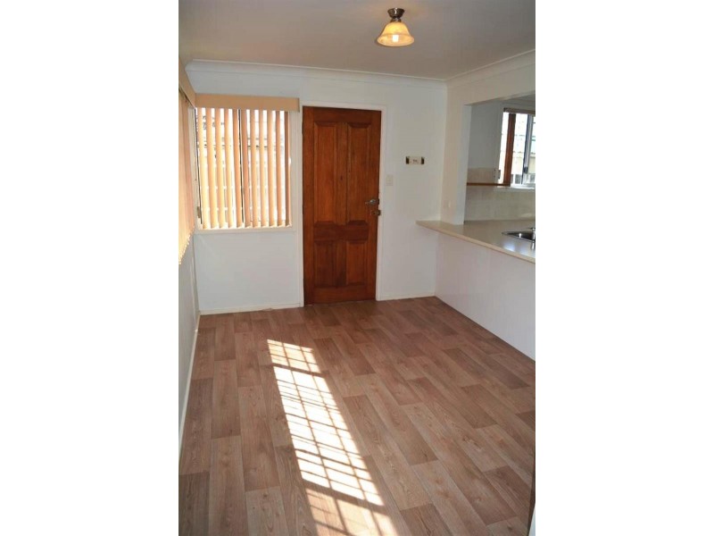 11 Lakeview Ave, Gorokan NSW 2263