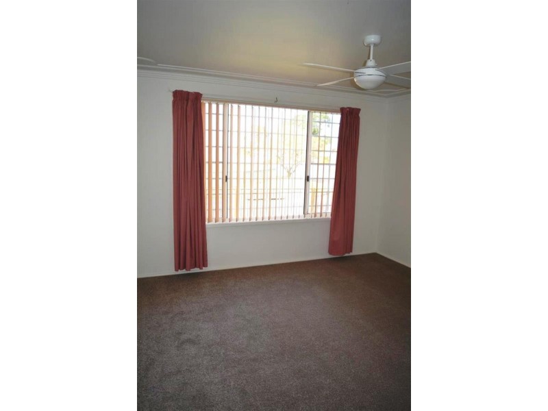 11 Lakeview Ave, Gorokan NSW 2263