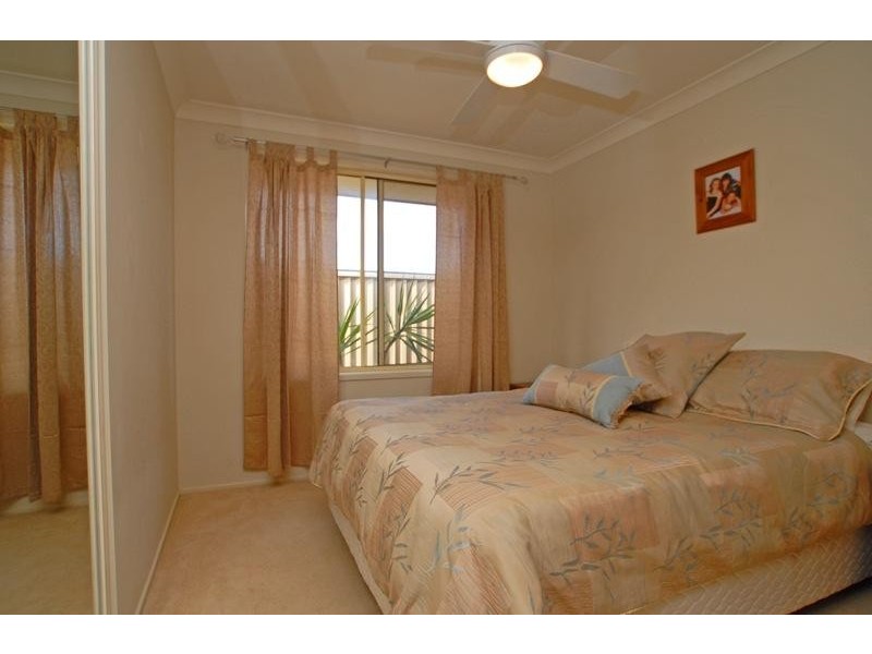 Woongarrah NSW 2259